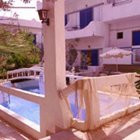 Myrmidon Hotel Agia Marina  エクステリア 写真