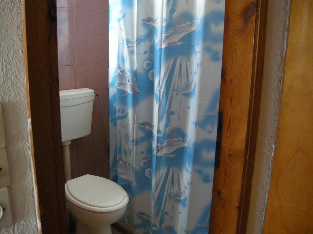 Myrmidon Hotel Agia Marina  エクステリア 写真